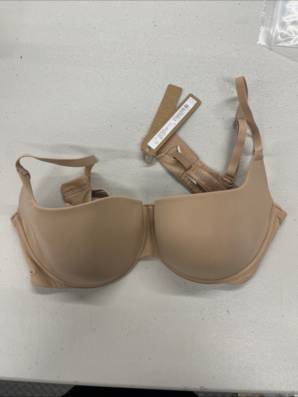 SKIMS Fits everybody lightly lined balconette bra Clay 34 C